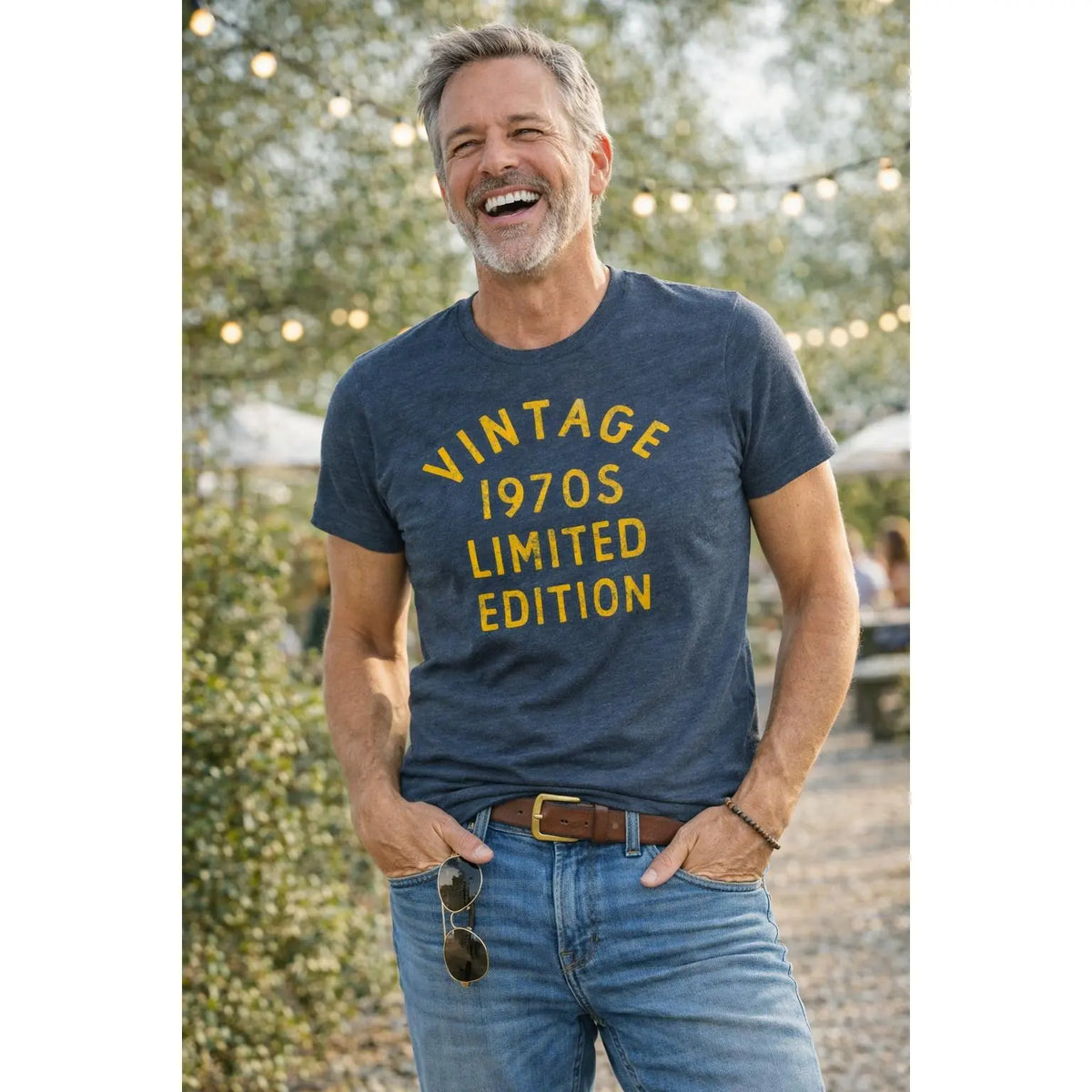 Mens Vintage 1970s Limited Edition T Shirt Funny Cool 1970 Theme Classic Tee for Guys Mens Funny T Shirts Cool Vintage Fashion T-Shirt Gift Classic Menswear Funny Vintage Short Sleeve Novelty Tees for Guys Navy